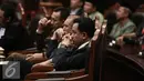 Yusril Ihza Mahendra saat mengikuti  sidang ke-4 di Mahkamah Konstitusi, Jakarta, Selasa (14/6). Sidang tersebut untuk menentukan nasib pengesahan PPP Muktamar Jakarta yang dipimpin Ketua Umum Djan Faridz. (Liputan6.com/Faizal Fanani)