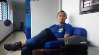 Kapten Persib Bandung, Atep, mengusung misi kemenangan saat bertandang ke markas Bhayangkara FC. (Bola.com/Erwin Snaz)