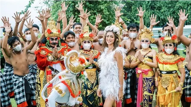 6 Momen Pesta Ulang Tahun Jessica Iskandar yang ke-33 Tahun, Ada Tari Kecak