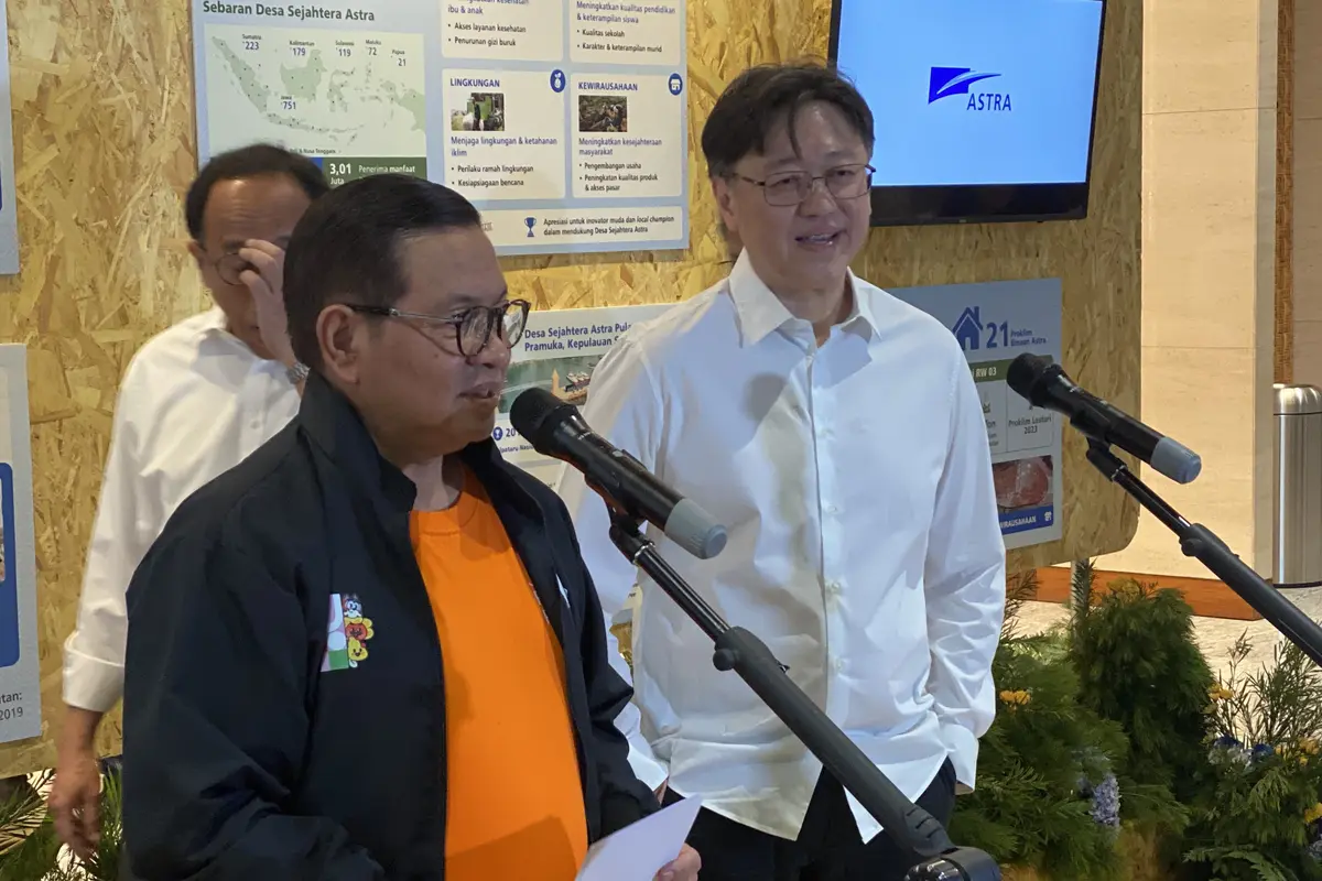 Gubernur DKI Jakarta, Pramono Anung dan Presiden Direktur PT Astra International Tbk, Rudy Chen