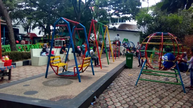Nasib Taman Rekreasi Kota Malang Berakhir Jadi Taman Parkir Mobil Dinas