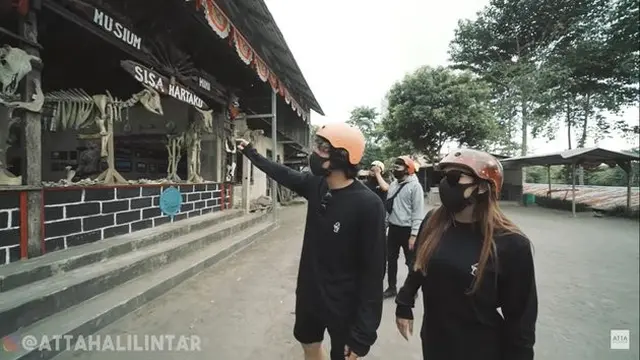 Momen Atta Halilintar dan Aurel Hermansyah Off Road di Kaliurang. (Sumber; Youtube/Atta Halilintar)