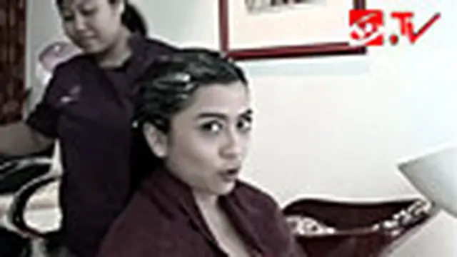 Dua Hari Tak Keramas, Ayu ke Salon