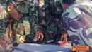 Citizen6, Situbondo: Lattek Baksenrat yang akan berlangsung selama tiga hari kedepan, dibuka Danpusdikart Kolonel Marinir M. Supriyatna, di lapangan apel Pusdikart Gunungsari. (Pengirim: Penkobangdikal).