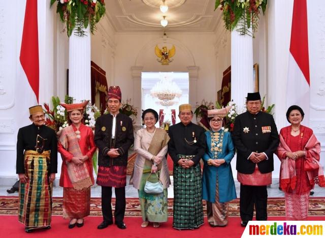 Para tokoh negara yang pernah menjabat Presiden RI foto bersama Jokowi/copyright Biro Setpres