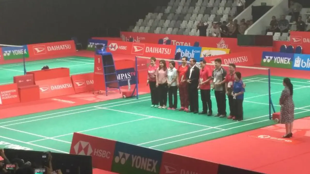 Presiden Joko Widodo (Jokowi) meresmikan Istana Olahraga (Istora) di kawasan Gelora Bung Karno (GBK) Jakarta, Selasa (23/1/2018).