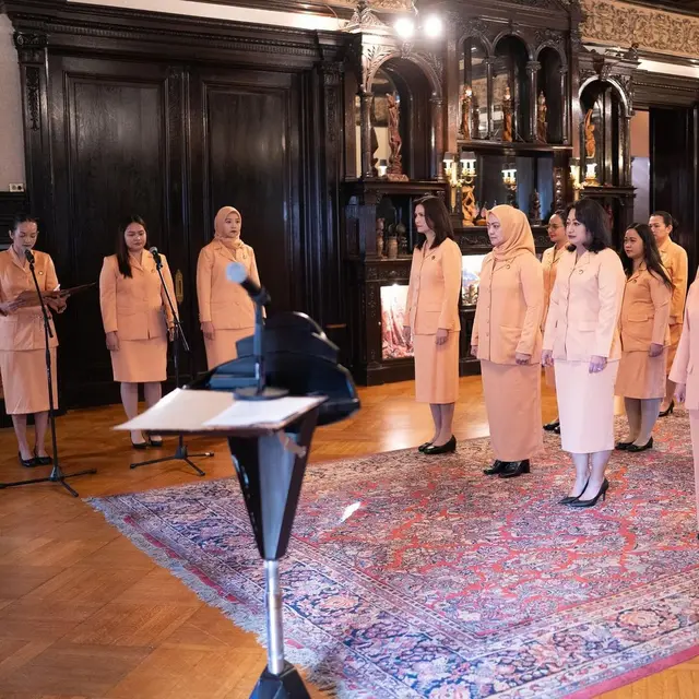 Enzy Storia di KBRI Washington DC, Amerika Serikat