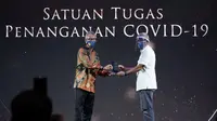 Berperan melindungi WNI di luar negeri, Satgas COVID-19 menerima penghargaan Hassan Wirajuda Award 2020. Penghargaan ini merupakan penghargaan tertinggi yang diberikan Menteri Luar Negeri RI. (Badan Nasional Penanggulangan Bencana/BNPB)