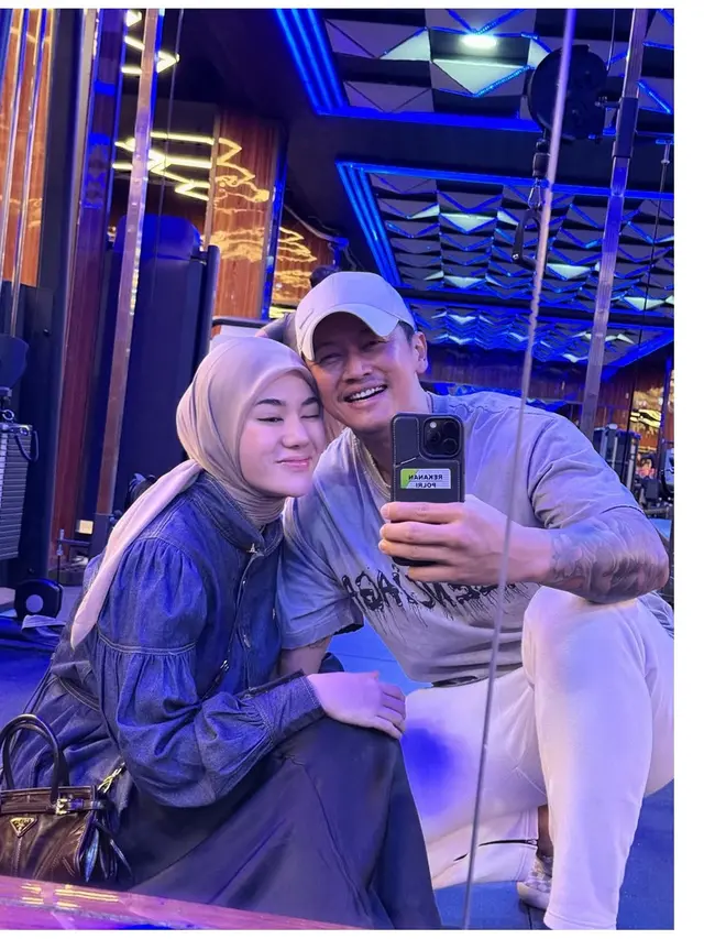 2 Bulan Nikah, Ini 6 Potret Clara Shinta dan Suami yang Dikabarkan Pisah Rumah