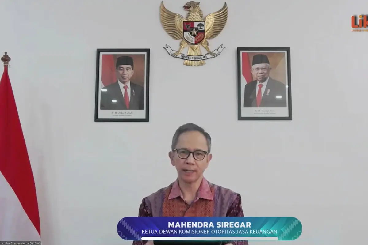 Ketua Dewan Komisioner OJK Mahendra Siregar