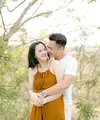 Tidak hanya keharmonisan dan kemesraan Eza Gionino dan Meiza Aulia Coritha yang mencuri perhatian warganet. Tapi paras Meiza yang telah memiliki tiga orang anak kerap disebut seperti ABG. [Instagram/ma_coritha/malons93]