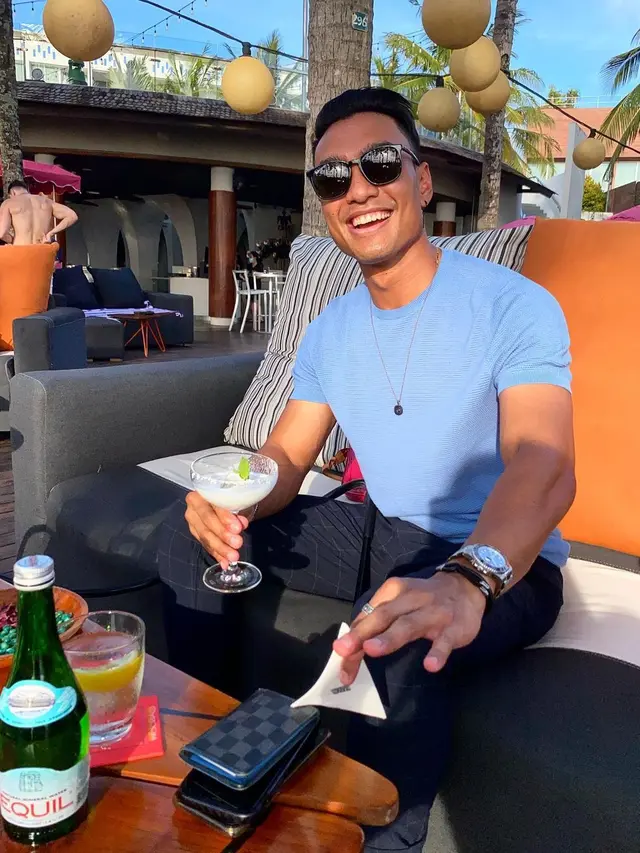 6 Potret Austin Alexander Soetopo, Cowok yang Dicomblangkan ke Fuji