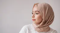 7 Gaya Hijab Simpel untuk Lebaran yang Nyaman Dipakai Seharian