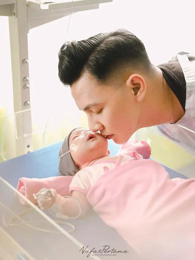 Anak kedua Nella Kharisma