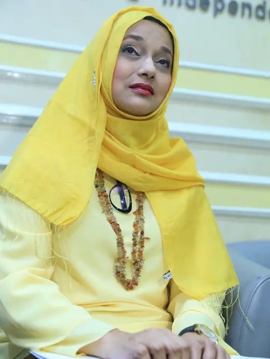 Sakit hati lantaran luka lama diungkit kembali, Marissa sampai melakukan sumpah serapah pada pembawa acara tersebut melalui akun Instagram. Tidak hanya sampai disitu, ia juga mengadukan ke Komisi Penyiaran Indonesia (KPI). (Adrian Putra/Bintang.com)