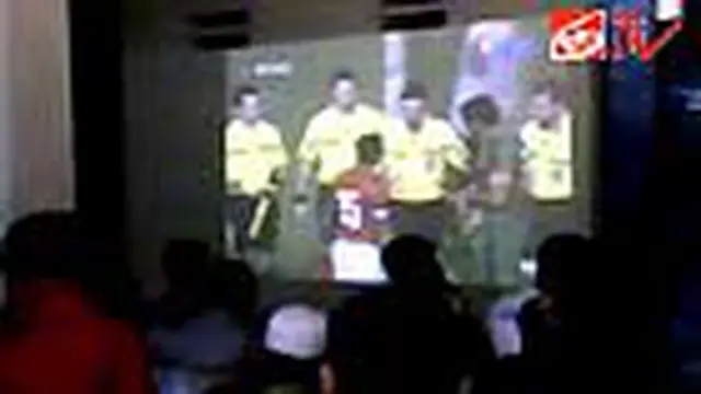 Warga Sambut Kemenangan Timnas