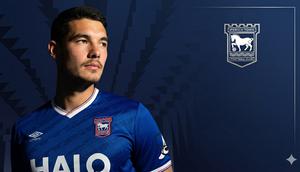 Elkan Baggott di Ipswich Town 2025/2026. (Bola.com/Hery Kurniawan)