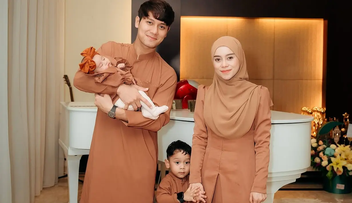 <p>Yang membuat keluarga ini mencuri perhatian adalah konsistensinya dalam mengusung tema Melayu. [@lestikejora].</p>