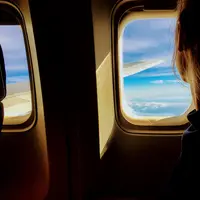 Ilustrasi naik pesawat. (Foto: pexels.com)