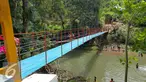 Lokasi Jembatan Asa ke-8 yang berada Desa PAO Kec.Tombolopao Kab.Gowa, Sulawesi Selatan, Minggu (20/3). Peresmian dilakukan oleh GM Planning Schedulling and Research Development SCTV, Doni Arianto. (Liputan6.com/dok SCTV)