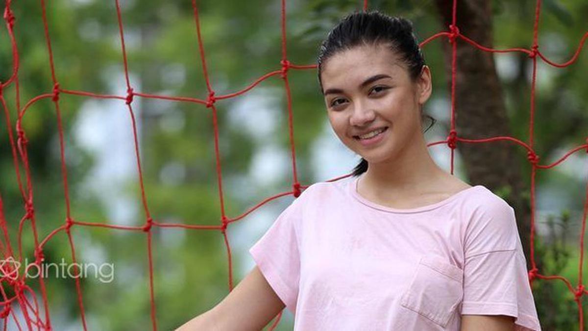 Angela Gilsha Takut Jika Disandingkan dengan Reza Rahadian ...