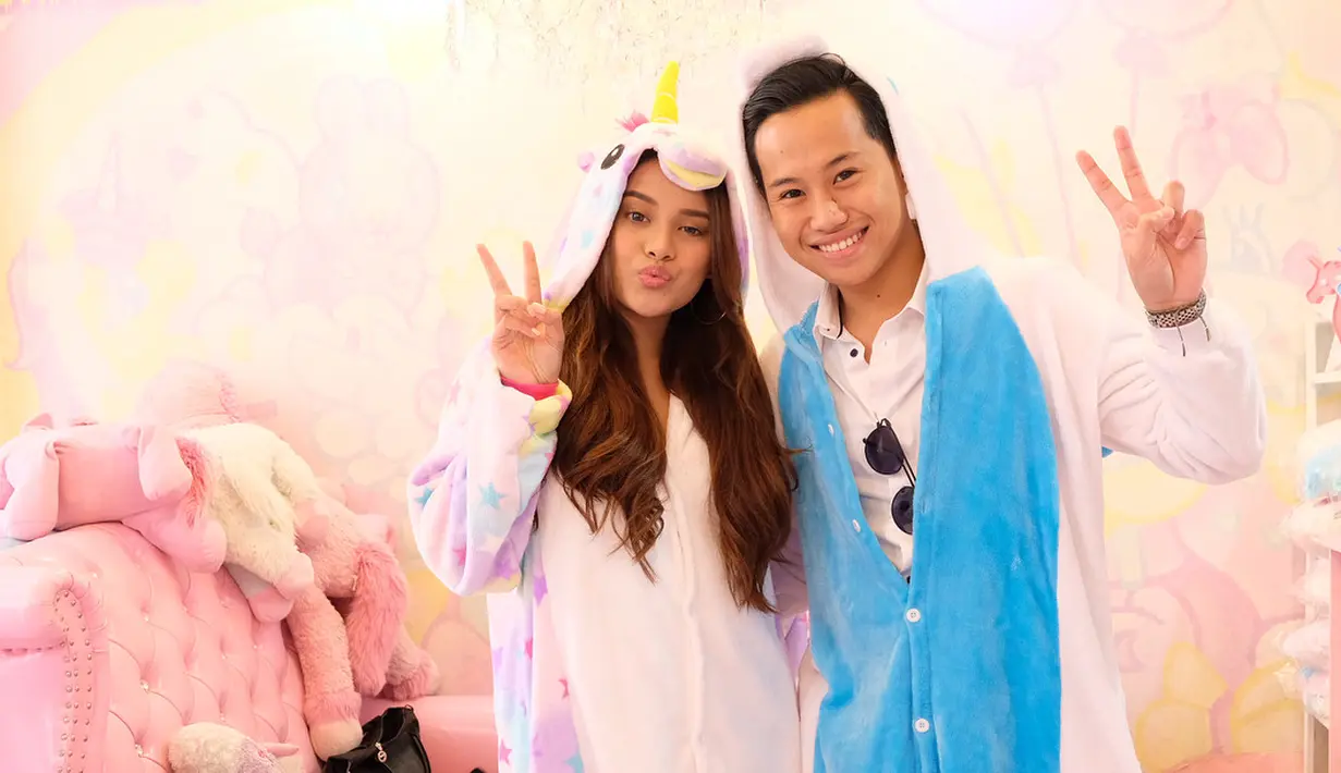 Rabbani Zaki tampaknya tidak pernah absen dalam setiap acara keluarga Aurel Hermansyah. Salah satunya adalah saat Arsy merayakan ulang tahun. (Foto: instagram.com/rabbanizaki)