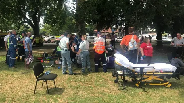 Kereta Commuter Sydney Tabrak Pembatas, 16 Penumpang Luka