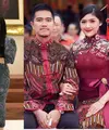 Tampil mesra, sederet pasangan artis ini kenakan batik couple. Intip gaya Annisa Pohan-AHY hingga Erina Gudono-Kaesang Pangarep untuk menjadi inspirasi [@agusyudhoyono @erinagudono]