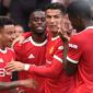 Kemenangan Manchester United kali ini tak lepas dari peran Paul Pogba yang memberikan dua assist. Skor 4-1 bertahan hingga peluit panjang dibunyikan. (Foto: AFP/Oli Scarff)