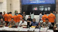 Bareskrim Polri bersama Kementerian Perindustrian (Kemenperin) bekerjasama mengungkap kasus IMEI Ilegal. (Liputan6.com/ Nanda Perdana Putra)