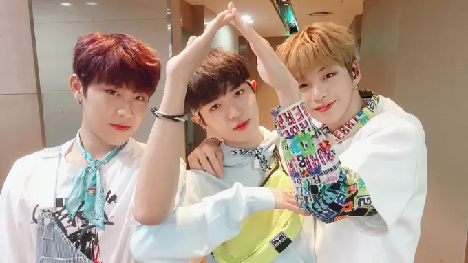 [Bintang] Lirik Lagu Wanna One (Triple Position), Kangaroo