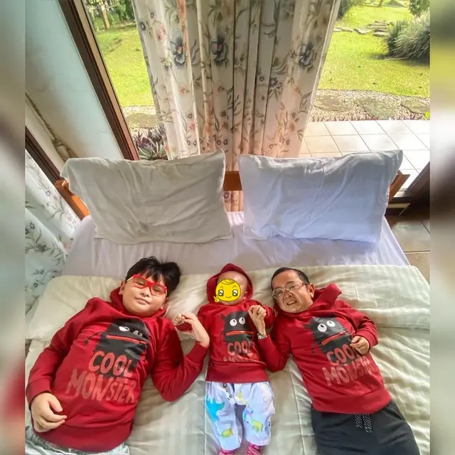 Dikaruniai Anak Kedua, Ini 6 Potret Keluarga Daus Mini yang Harmonis