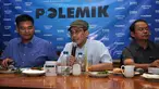 Ketua Tim Reformasi Tata Kelola Migas, Faisal Basri (tengah) saat diskusi di Jakarta, Sabtu (27/12/2014). (Liputan6.com/Miftahul Hayat)