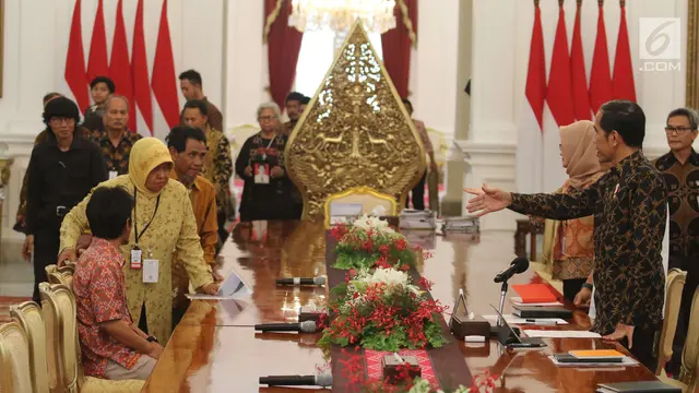 Presiden Jokowi Temui Peserta Aksi Kamisan di Istana Merdeka