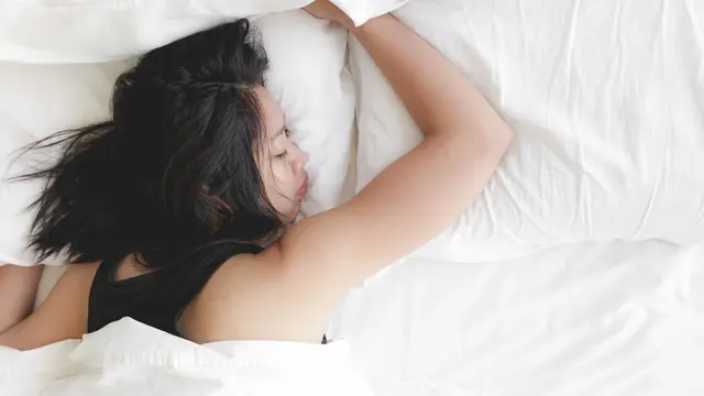 Tips Merawat Rambut sebelum Tidur agar Bebas Kusut dan Tampak Cetar di Pagi Hari