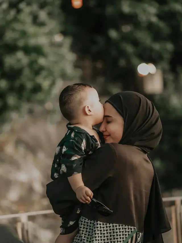 Zaskia Sungkar dan Ukkasya. (Foto: Instagram/zaskiasungkar15)