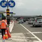 Sejumlah rekayasa lalu lintas dipersiapkan pengelola Tol Palikanci Cirebon menjelang arus Mudik Lebaran 2018. Foto (Liputan6.com / Panji Prayitno)