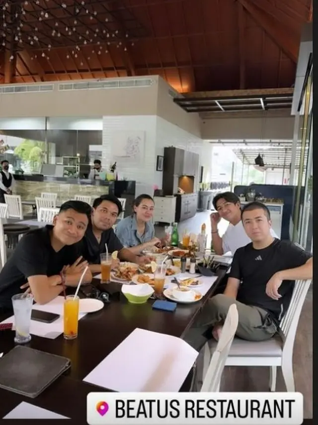 7 Potret Aaliyah Massaid dan Thoriq Halilintar saat Berlibur ke Surabaya, Curi Perhatian