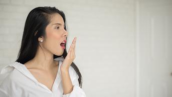 Penyebab Bau Mulut dan 5 Cara Mengatasinya