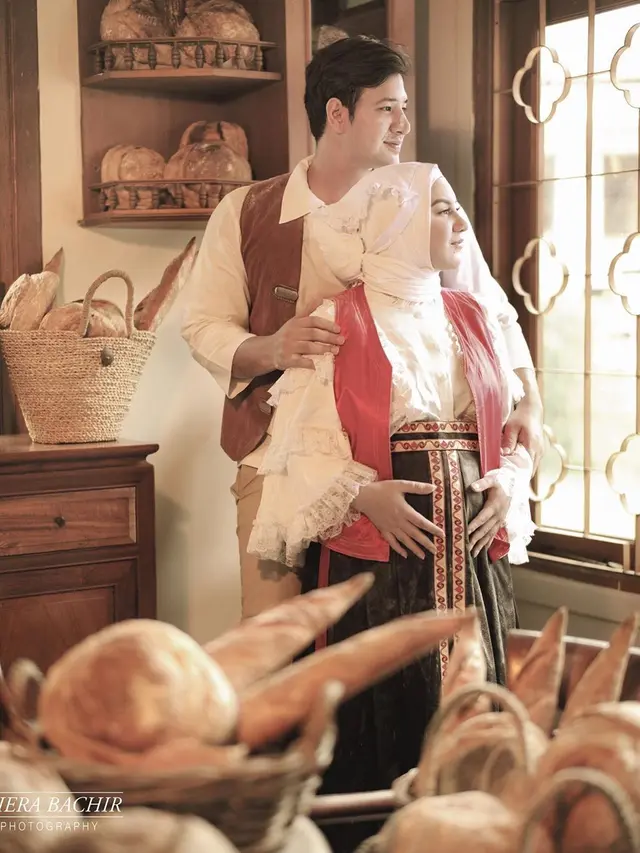 6 Pemotretan Maternity Shoot Irish Bella dan Amar Zoni, Bertema 'Baked with Love'