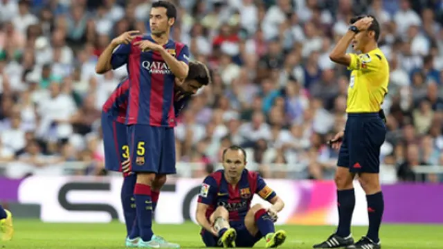 Akibat El Clasico, Iniesta Tinggalkan Barcelona Tiga Pekan (udah)