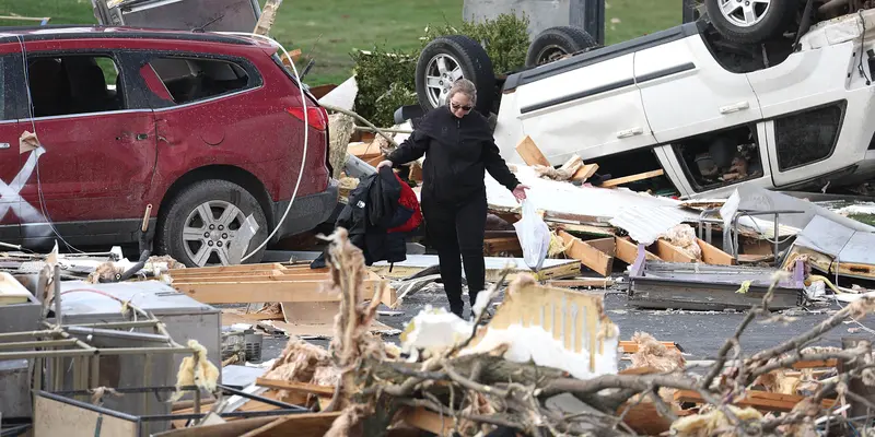 Tornado Terjang Indiana AS, Kerusakan Parah Terjadi di Winchester