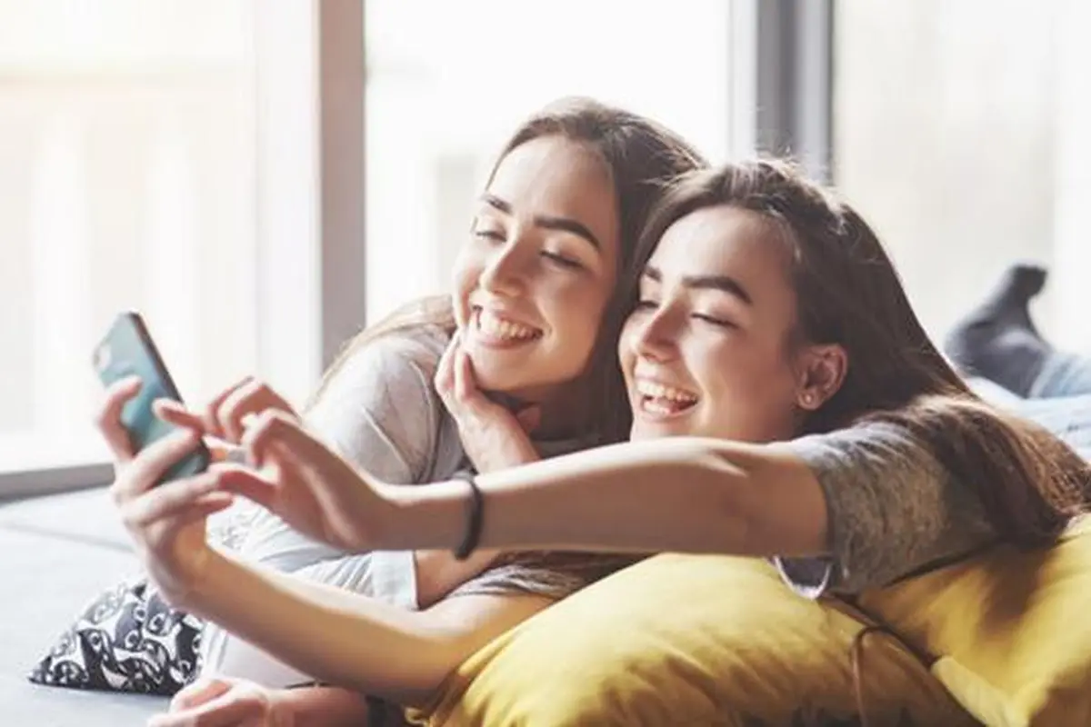 Ilustrasi hubungan persahabatan. Credit: pexels.com/Vinicius