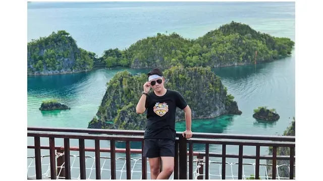 Danang juga hobi travelling lho, di akun Instagramnya ia kerap membagikan potret saat berlibur.