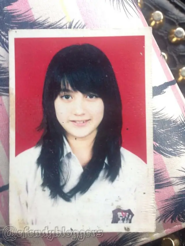 6 Foto Lawas Nabilah Eks JKT48 saat SD Ini Curi Perhatian