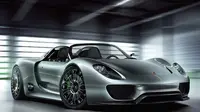 Untuk mengendarai sebuah 918 Spyder, perlu kocek sebesar US$ 848.000 atau setara Rp 9,6 miliar.