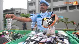 Ribuan Gadget Napi LP Salemba Dimusnahkan