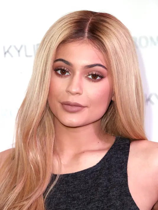 Kylie Jenner sepertinya tengah menikmati masa lajangnya usai mengakhiri hubungan asmara dengan rapper Tyga. (AFP/Bintang.com)