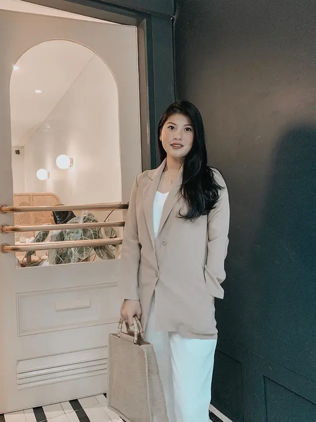 6 Pesona Mitzi Abigail, Kekasih Cantik Anthony Ginting yang Jarang Tersorot