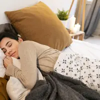 memulihkan energi lewat tidur siang./copyright. freepik/